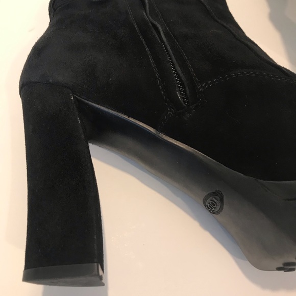 Tod’s Black Suede Platform Ankle Boots - Picture 4 of 11